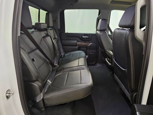 Used 2022 Chevrolet Silverado 2500 LT w/ Convenience Package image 12