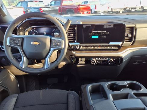 New 2025 Chevrolet Silverado 1500 LT AWD/4WD image 12
