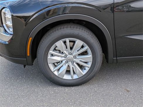 New 2026 Mitsubishi Outlander ES image 10