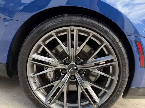 Used 2020 Chevrolet Camaro ZL1 image 10