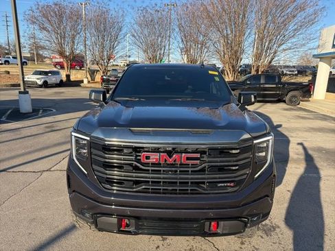 Used 2024 GMC Sierra 1500 AT4 w/ AT4 Premium Package image 10
