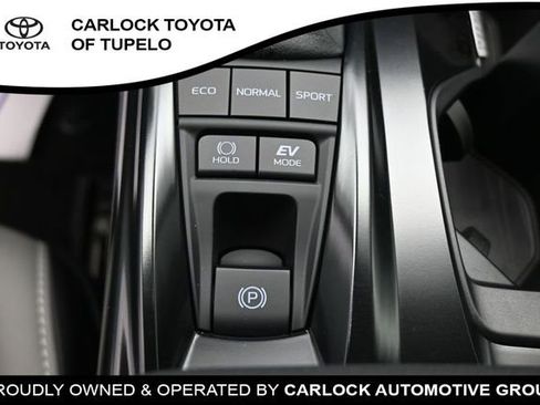 Used 2026 Toyota Camry SE FWD image 15