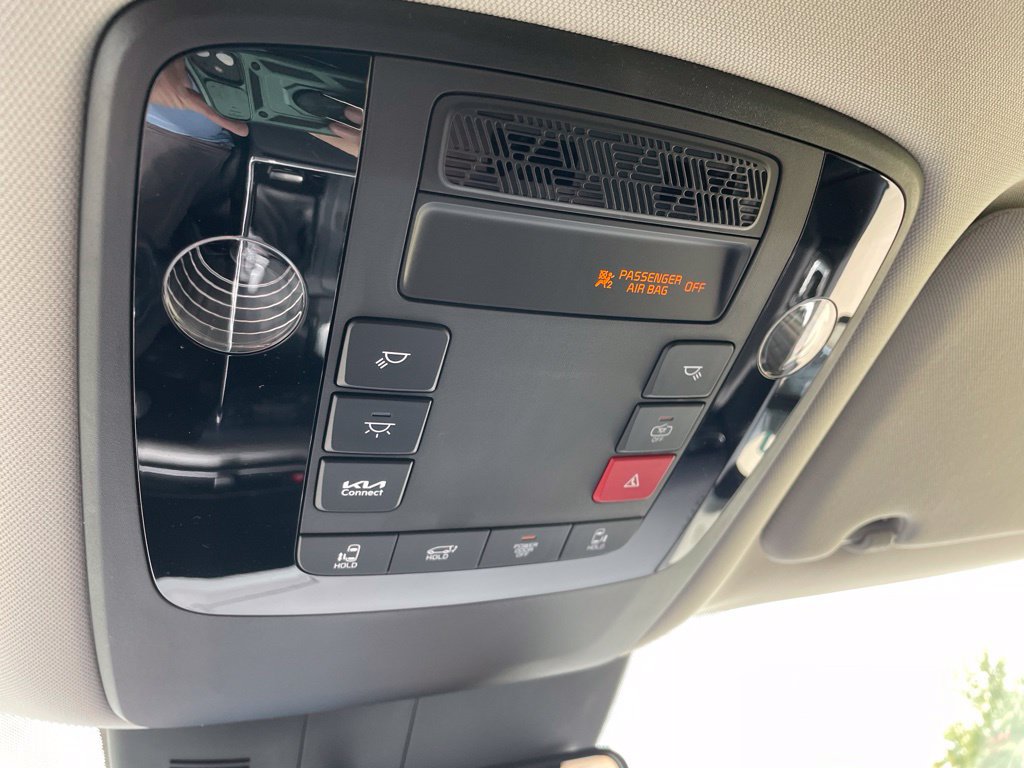 New 2027 Kia Carnival EX FWD image 19