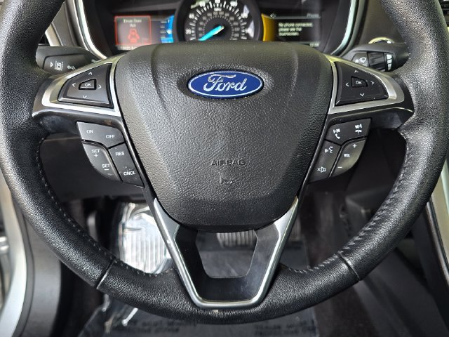Used 2020 Ford Fusion SEL FWD image 13