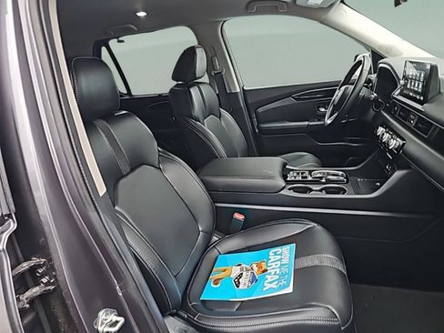 Used 2025 Honda Pilot EX-L image 36