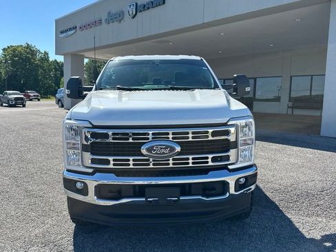 Used 2025 Ford F250 XLT w/ FX4 Off-Road Package AWD/4WD image 2