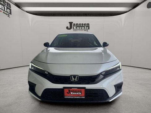 Used 2023 Honda Civic Sport image 4