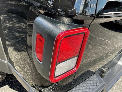 Used 2024 Jeep Gladiator Sport image 55