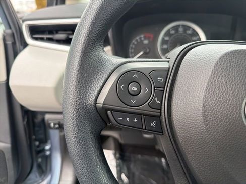 Certified 2022 Toyota Corolla LE w/ Carpet Mat Package (TMS) image 18