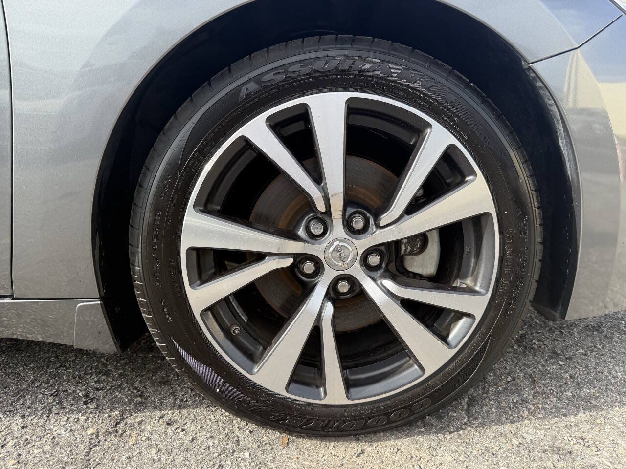Used 2017 Nissan Maxima 3.5 SV FWD image 25