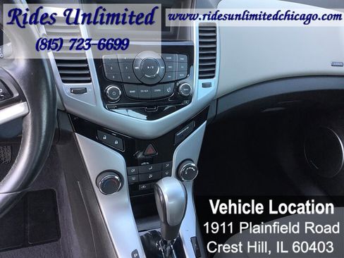 Used 2011 Chevrolet Cruze LT FWD image 15