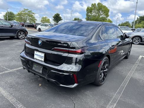 Used 2023 BMW i7 xDrive60 AWD/4WD image 24