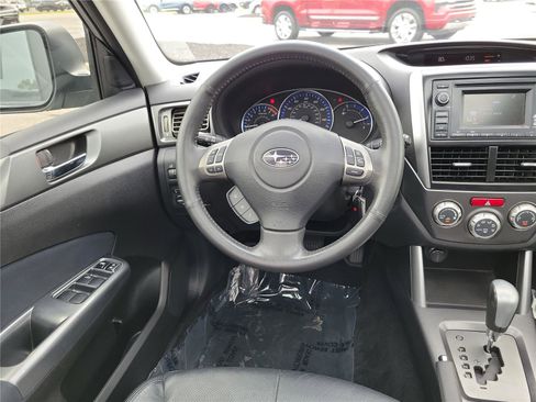 Used 2013 Subaru Forester 2.5X Limited AWD/4WD image 11