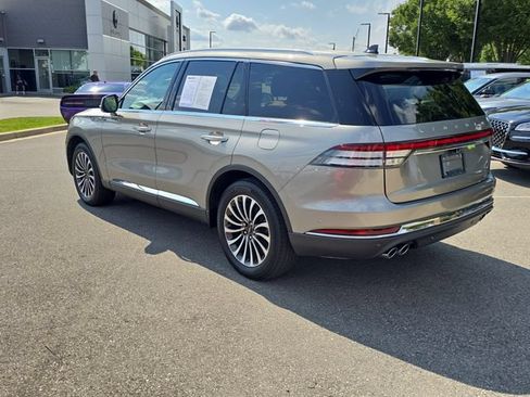 Used 2023 Lincoln Aviator Reserve w/ Equipment Group 201A AWD/4WD image 3