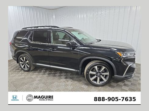 Used 2024 Honda Pilot Elite image 1