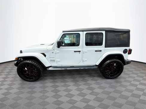 Used 2021 Jeep Wrangler Unlimited Sahara image 5