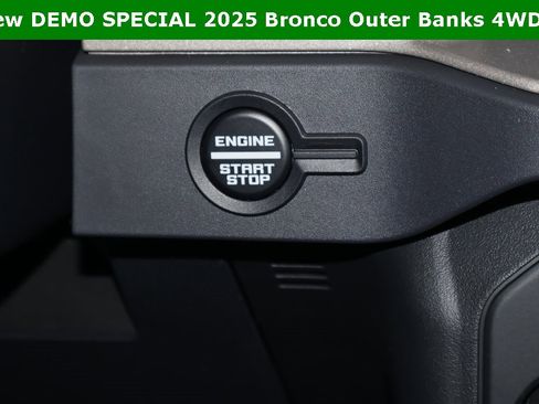 New 2025 Ford Bronco Outer Banks image 19