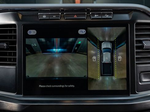 Used 2023 Ford F250 Lariat w/ Sport Appearance Package image 25