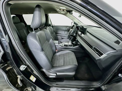 Used 2025 Mitsubishi Outlander SE FWD image 34