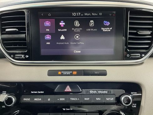 Used 2022 Kia Sportage EX w/ EX Technology Package image 15