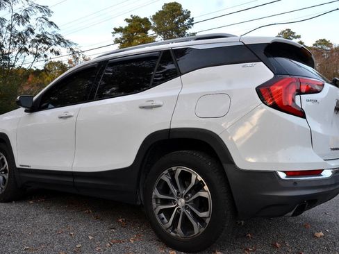 Used 2019 GMC Terrain SLT w/ Preferred Package image 7