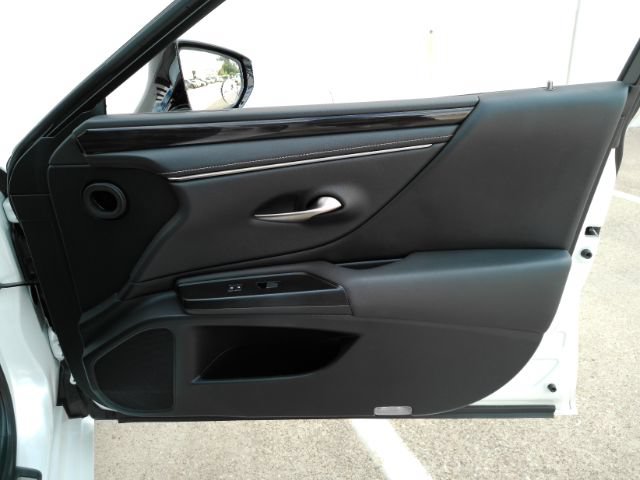 Used 2020 Lexus ES 350 w/ Premium Package FWD image 18