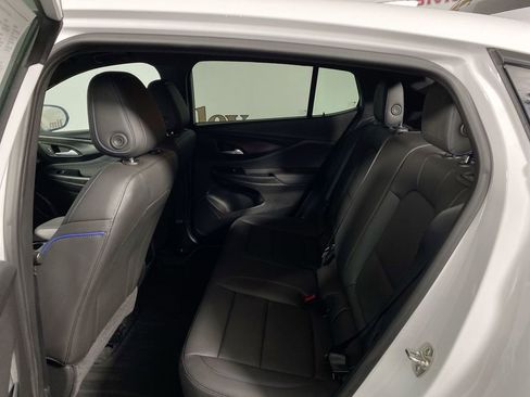 Used 2024 Buick Envista Sport Touring w/ Convenience I Package image 21