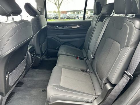 Used 2023 Jeep Grand Cherokee L Laredo AWD/4WD image 22