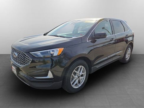 Used 2023 Ford Edge SEL image 12