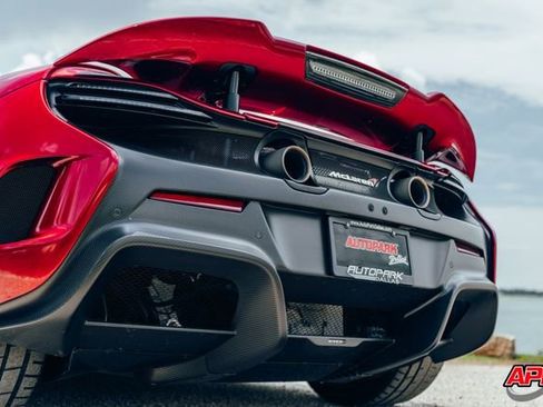 Used 2016 McLaren 675LT Coupe RWD image 46