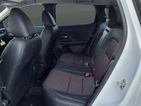 New 2026 Nissan Kicks SR image 15