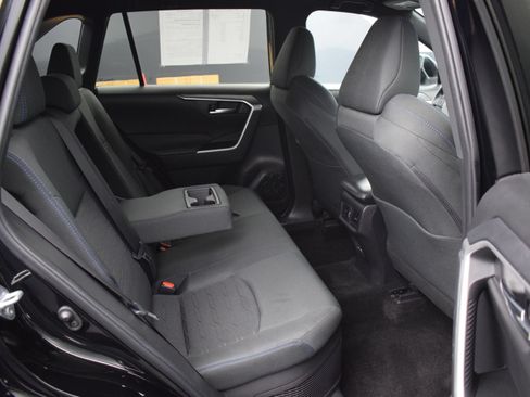 Used 2024 Toyota RAV4 SE AWD/4WD image 11