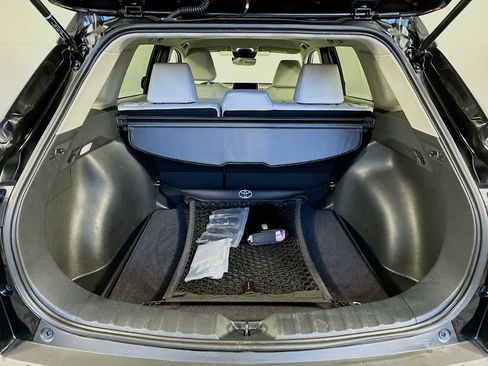 Certified 2025 Toyota Corolla Cross LE FWD image 26