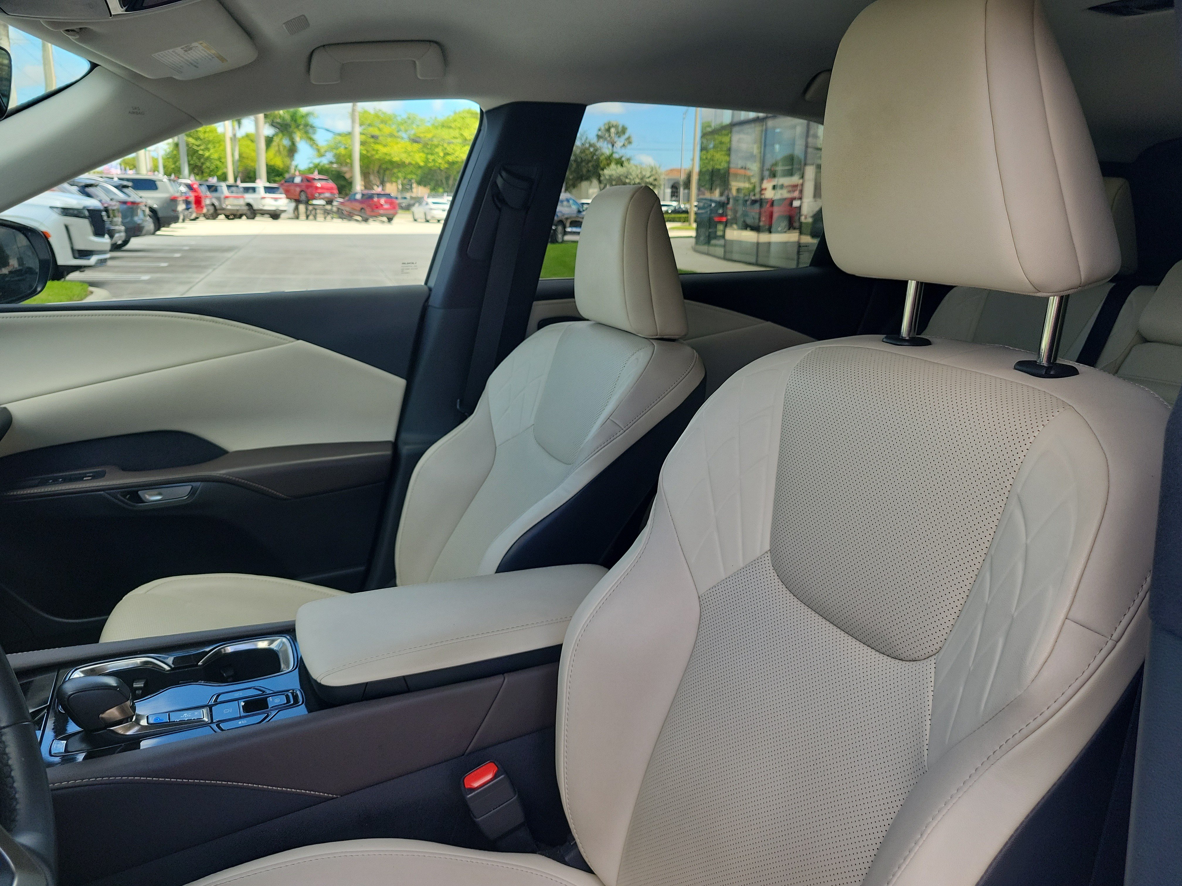 Used 2024 Lexus RX 350 FWD w/ Technology Package image 22