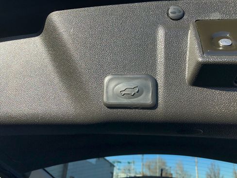 Used 2014 GMC Acadia Denali image 34