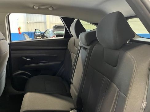 Used 2025 Hyundai Tucson SEL FWD image 18