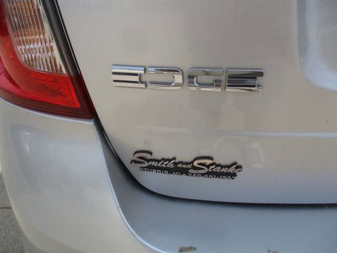 Used 2013 Ford Edge Limited AWD/4WD image 36