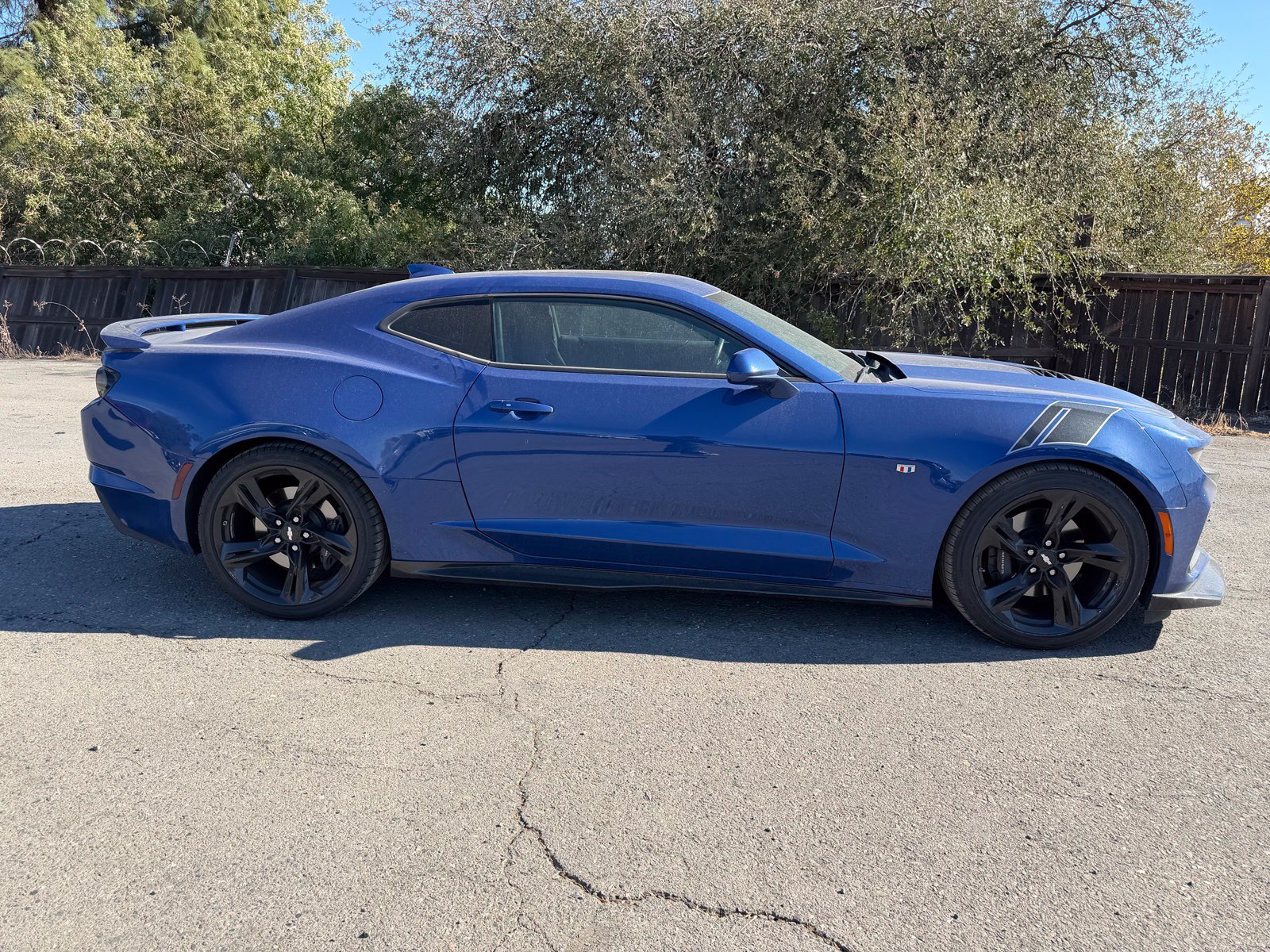 Used 2019 Chevrolet Camaro SS RWD image 6