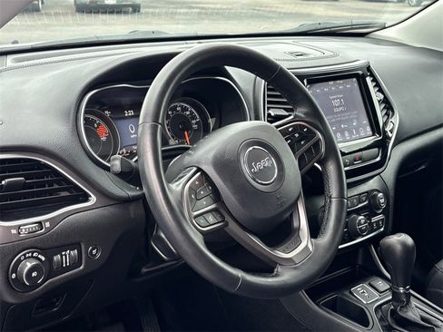 Used 2020 Jeep Cherokee Limited image 8