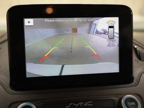 Used 2019 Ford Transit Connect XLT image 19