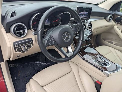 Used 2018 Mercedes-Benz GLC 300 image 10