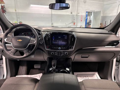 Used 2023 Chevrolet Traverse LT FWD image 38