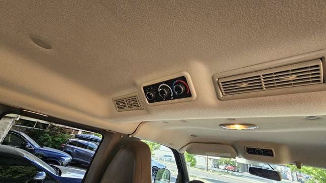 Used 2015 Chevrolet Express 3500 LT w/ LT Preferred Equipment Group RWD image 26