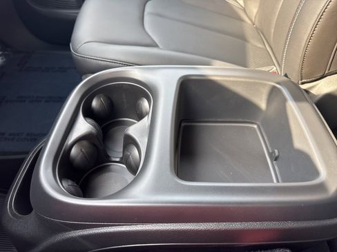 New 2026 Chrysler Pacifica Select image 19