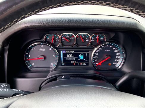 Used 2019 Chevrolet Tahoe LT w/ Luxury Package image 25