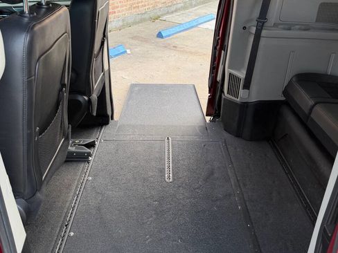 Used 2014 Dodge Grand Caravan SXT image 20