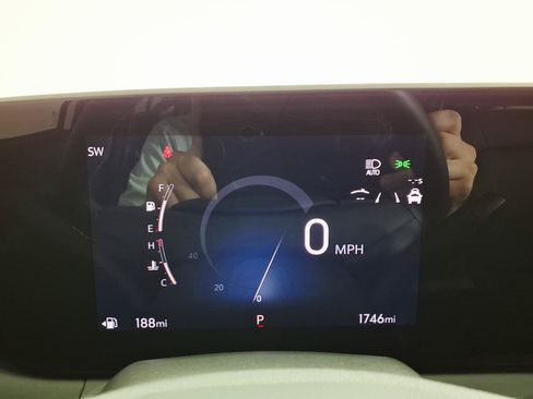 Used 2026 Buick Envista Avenir FWD image 25