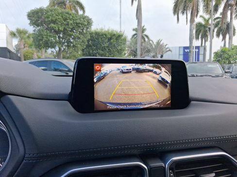 Used 2018 MAZDA CX-5 Touring FWD image 16