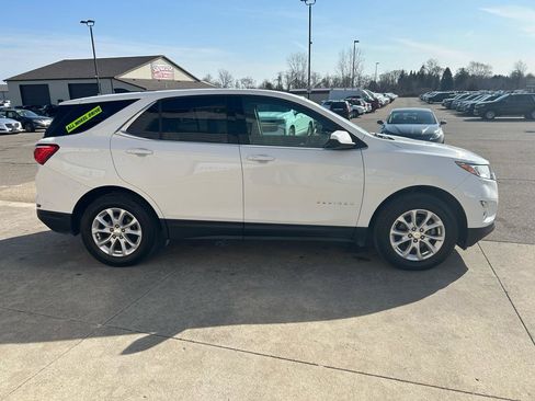 Used 2019 Chevrolet Equinox LT image 4
