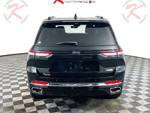 Used 2023 Jeep Grand Cherokee Overland w/ Luxury Tech Group IV image 6